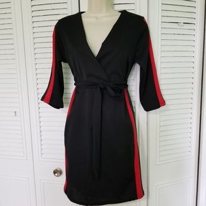 LBD Black Color Blocked VNeck Dress Unlined sz 4/6